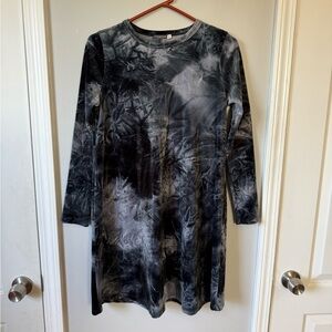 EARTHBOUND Black and Gray Tie-Dye Long Sleeve Dress